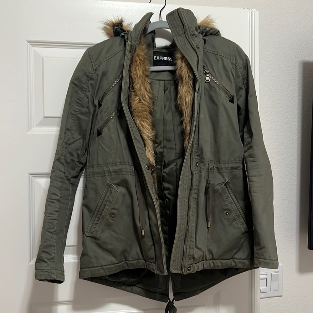 Express hooded jacket